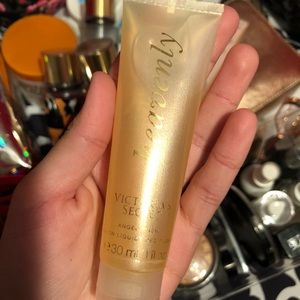 VS HEAVENLY BODY WASH